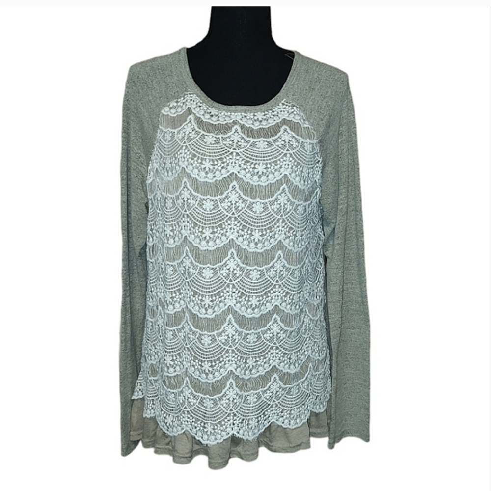 Sweater with lace detail
